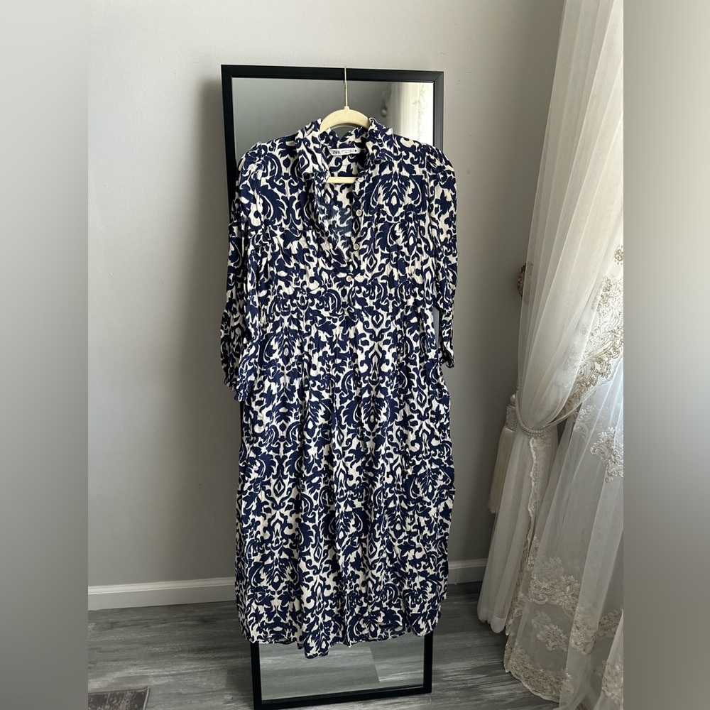 Zara midi blue print dress